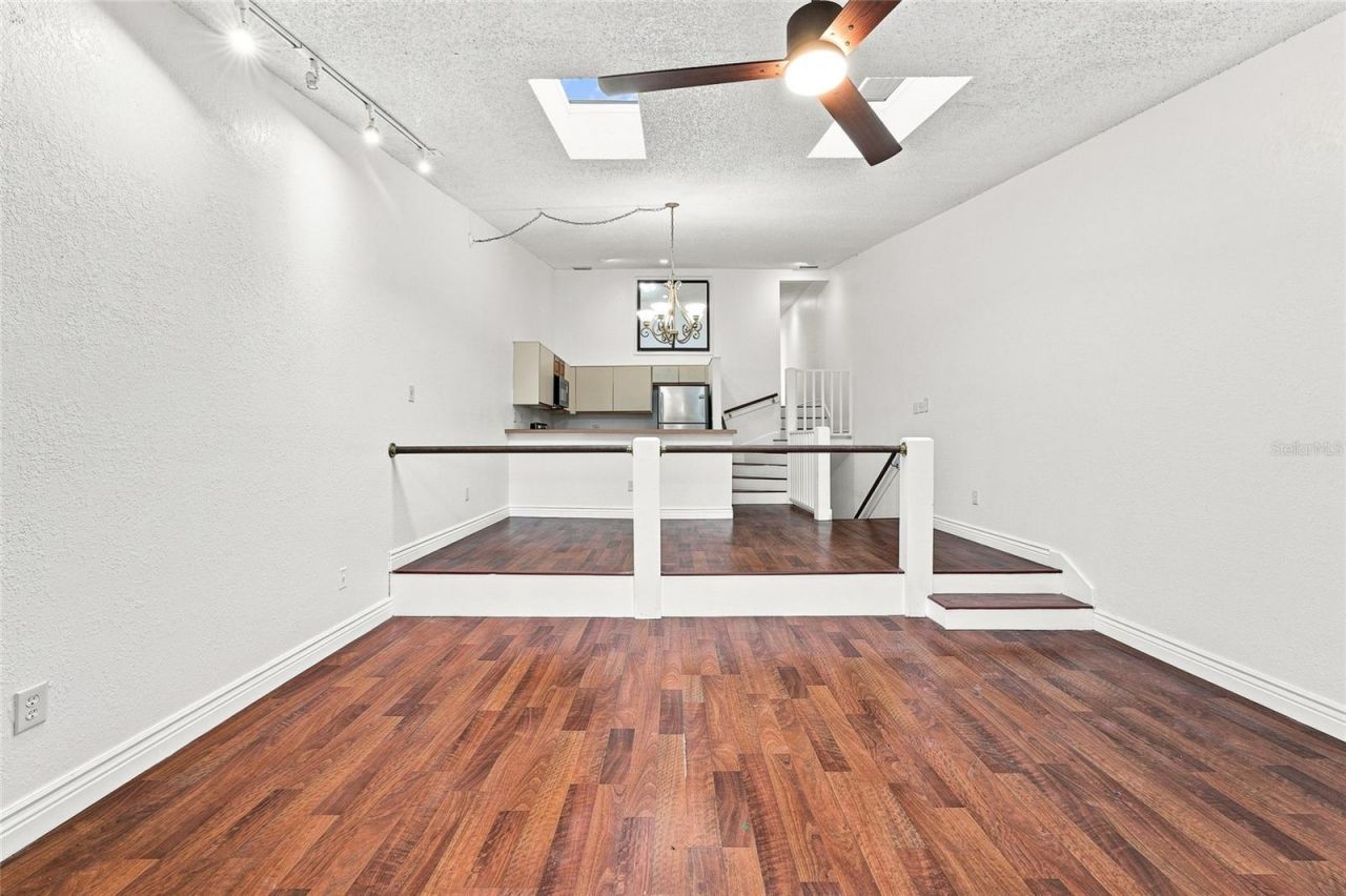 6435 92nd Place N, Unit 902, Pinellas Park, FL 33782 Photo