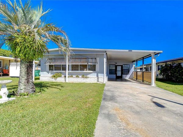 38725 VULCAN CIRCLE , ZEPHYRHILLS, FL 33542