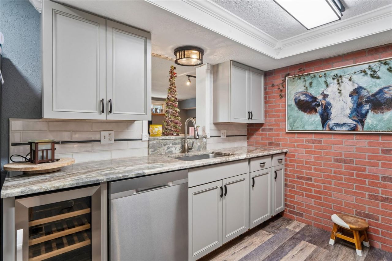 5330 Dove Drive , New Port Richey, FL 34652 Photo