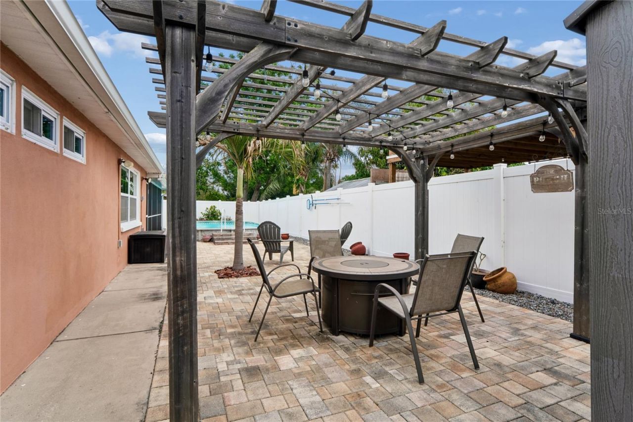5330 Dove Drive, New Port Richey, FL 34652 Photo
