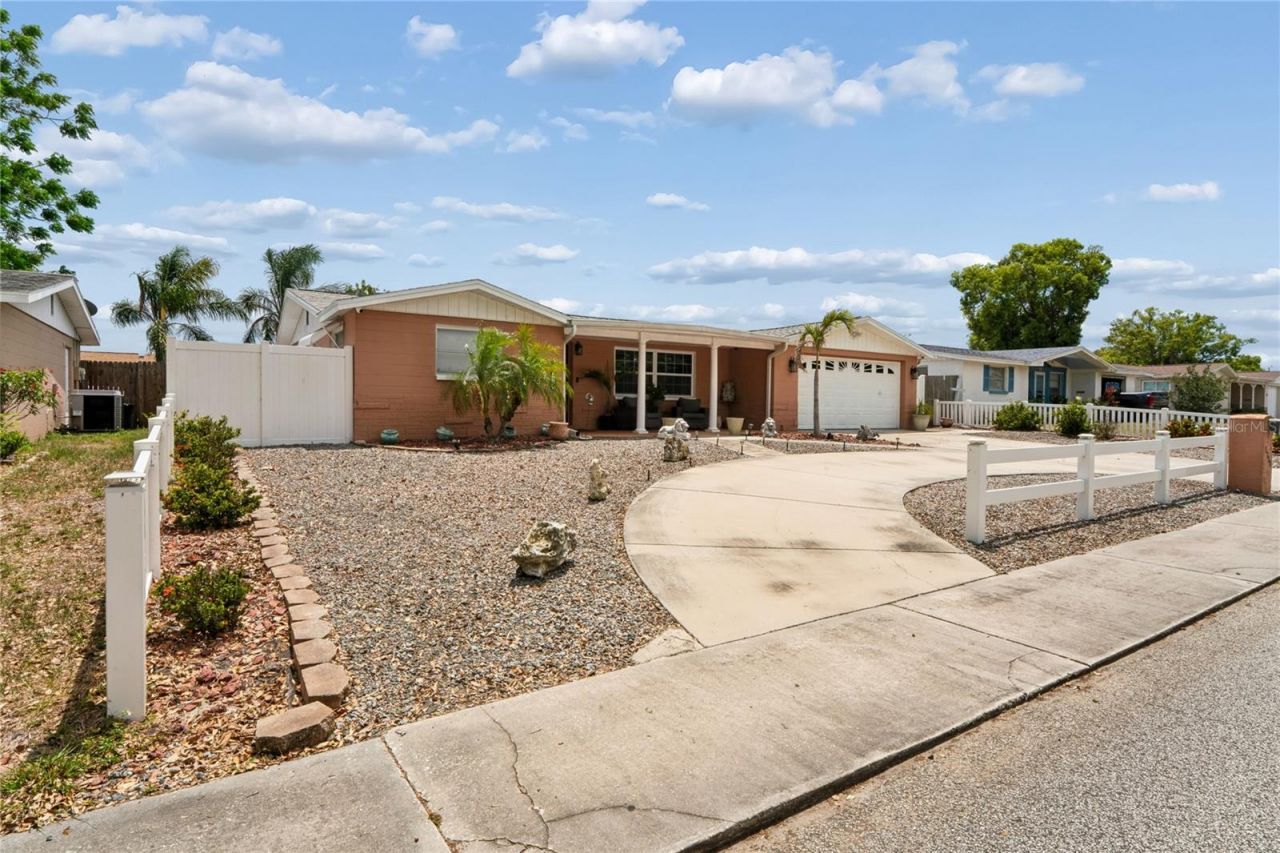 5330 Dove Drive, New Port Richey, FL 34652 Photo