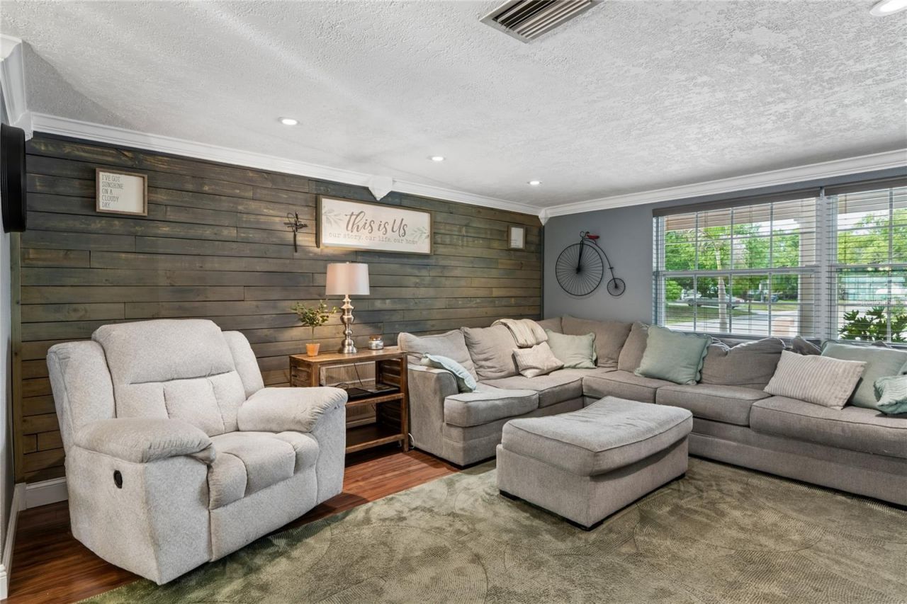 5330 Dove Drive, New Port Richey, FL 34652 Photo