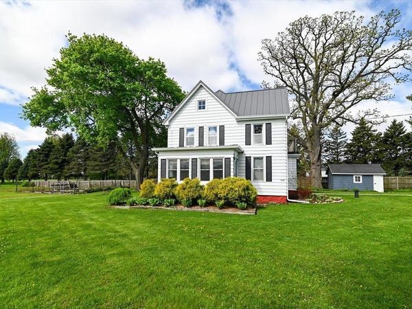 6059 Portage Road, Deforest, WI 53532