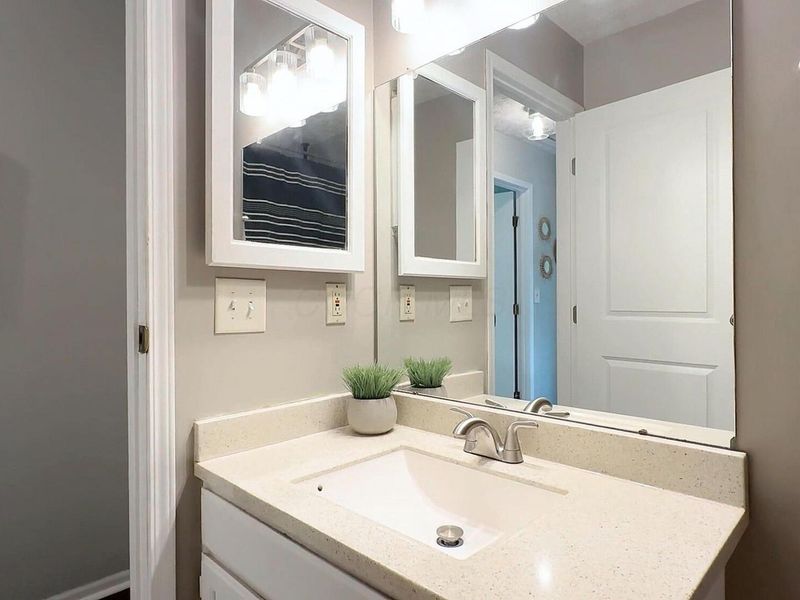 3848 Deer Knoll Drive, Columbus, OH 43230 Photo 34