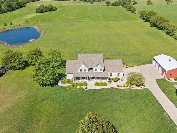 32120 Block Road, Paola, KS 66071