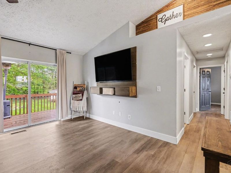 107 Longwood Boulevard, Mount Orab, OH 45154 Photo 2