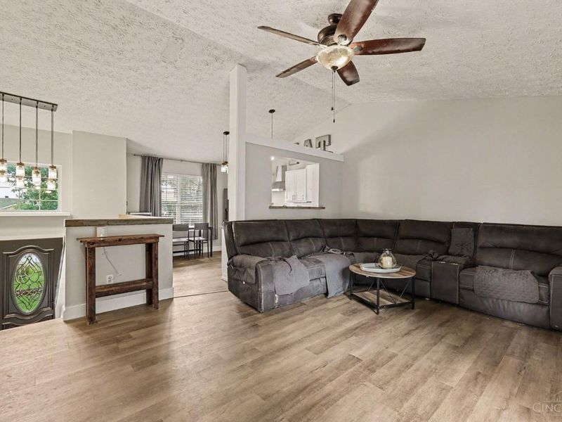 107 Longwood Boulevard, Mount Orab, OH 45154 Photo 4