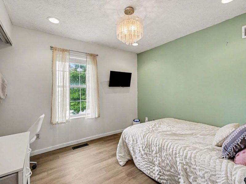 107 Longwood Boulevard, Mount Orab, OH 45154 Photo 7