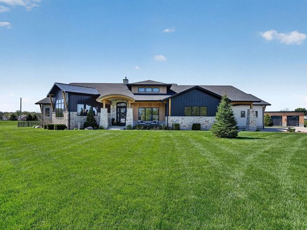 29929 Ridge Cove, Granger, IN 46530