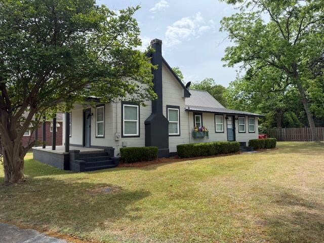 312 S Parler Photo 7