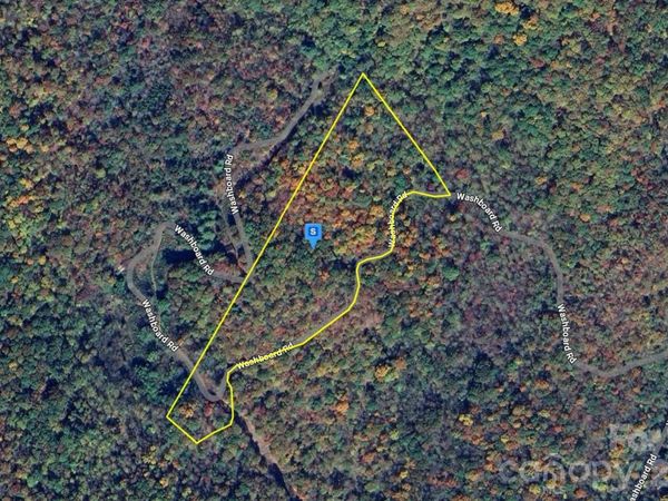 1300 Washboard Road , Cullowhee, NC 28723