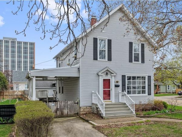 839 JACKSON STREET, Green Bay, WI 54301