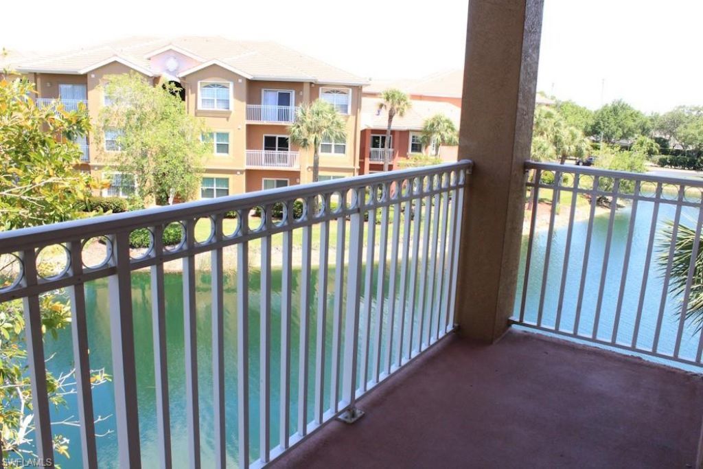 15605 Ocean Walk Cir, Unit 303, Fort Myers, FL 33908 Photo