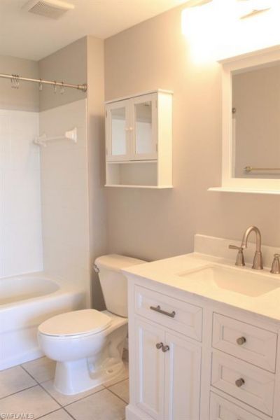 15605 Ocean Walk Cir, Unit 303, Fort Myers, FL 33908 Photo