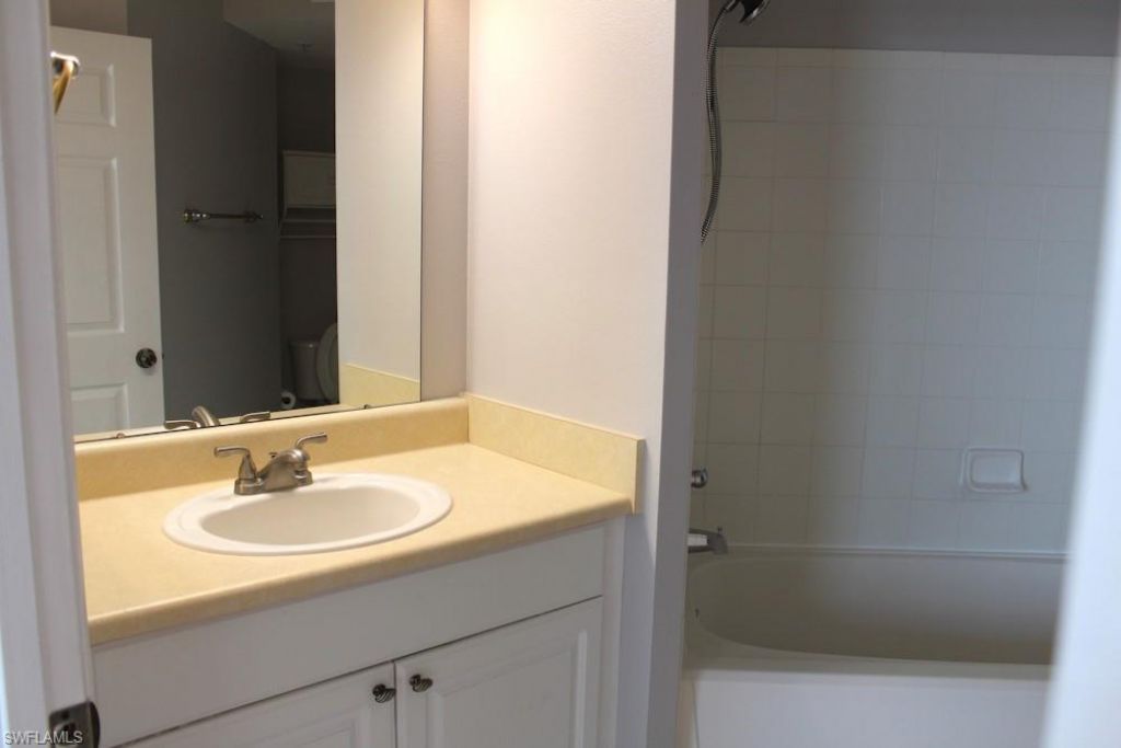 15605 Ocean Walk Cir, Unit 303, Fort Myers, FL 33908 Photo