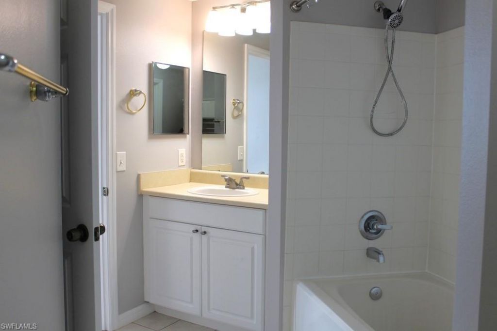 15605 Ocean Walk Cir, Unit 303, Fort Myers, FL 33908 Photo