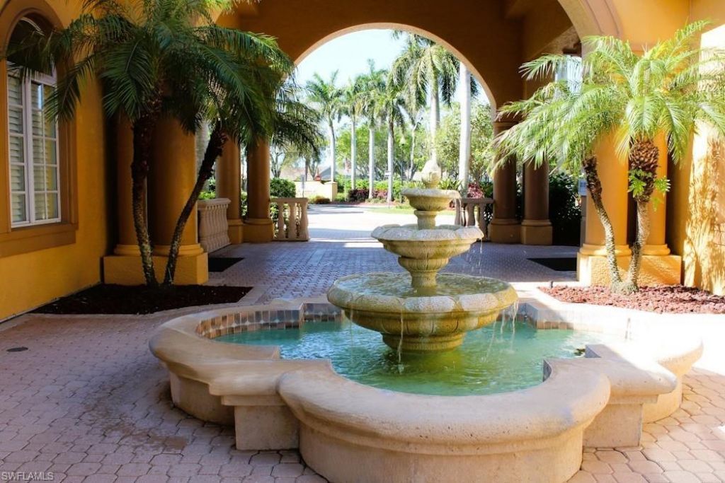 15605 Ocean Walk Cir, Unit 303, Fort Myers, FL 33908 Photo