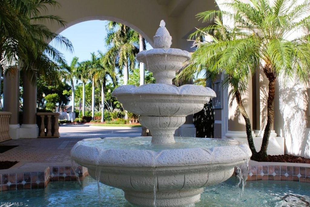 15605 Ocean Walk Cir, Unit 303, Fort Myers, FL 33908 Photo