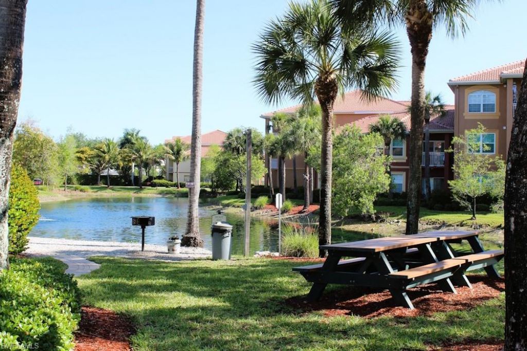 15605 Ocean Walk Cir, Unit 303, Fort Myers, FL 33908 Photo