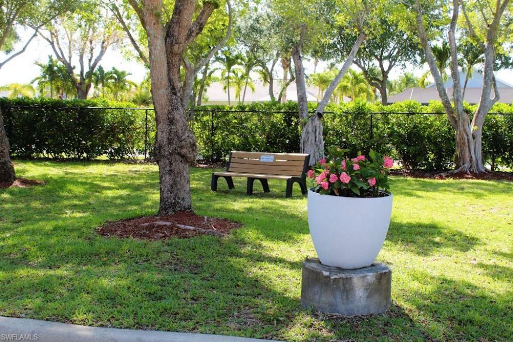 15605 Ocean Walk Cir, Unit 303, Fort Myers, FL 33908 Photo
