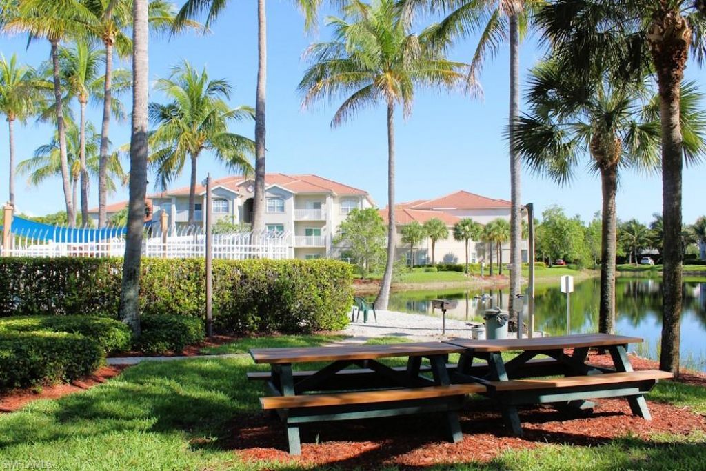 15605 Ocean Walk Cir, Unit 303, Fort Myers, FL 33908 Photo