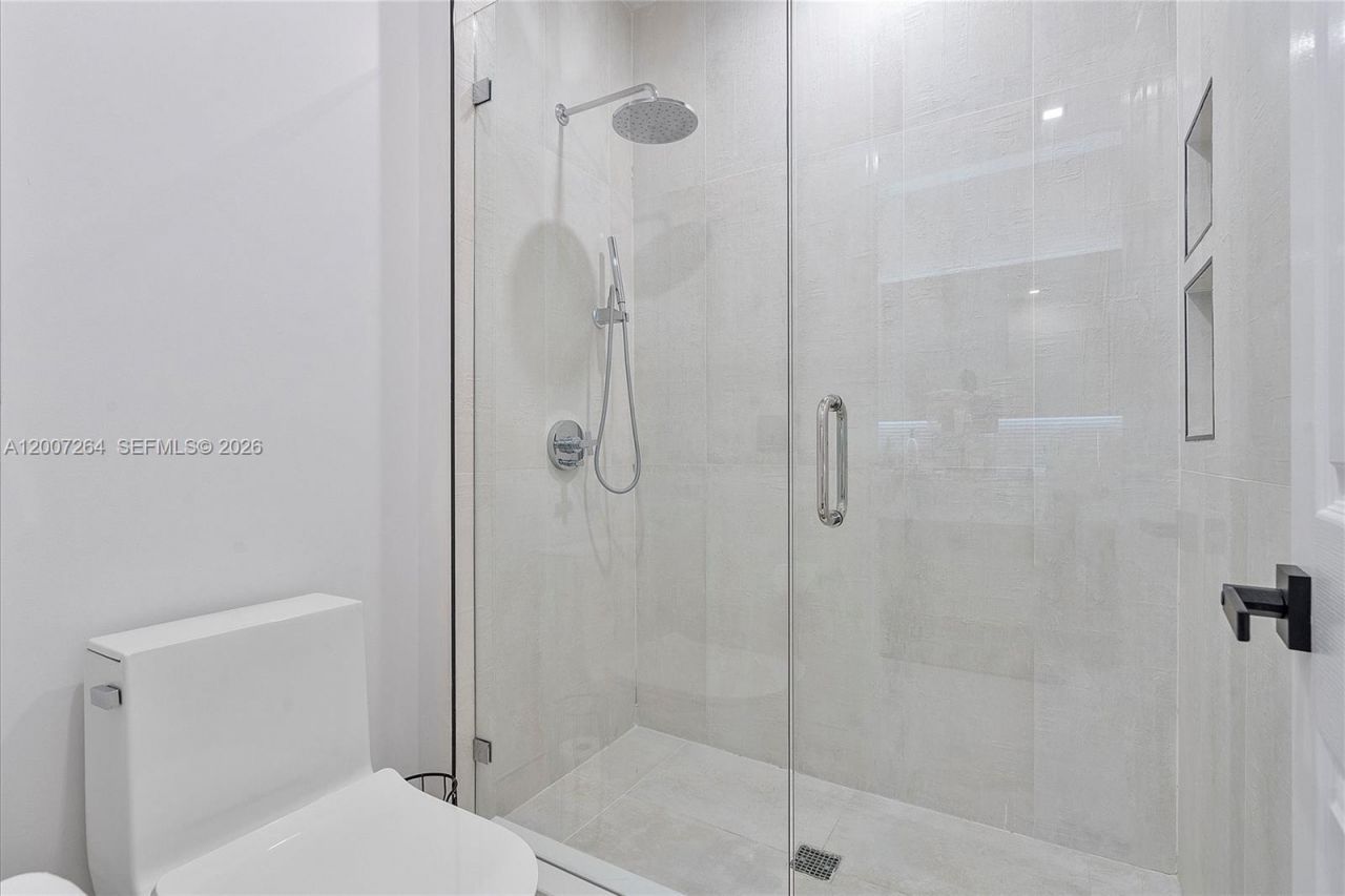 9830 NW 86 Ter, Doral, FL 33178 Photo