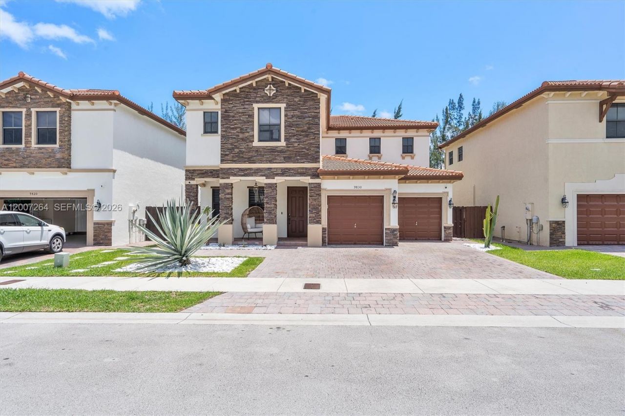 9830 NW 86 Ter, Doral, FL 33178 Photo