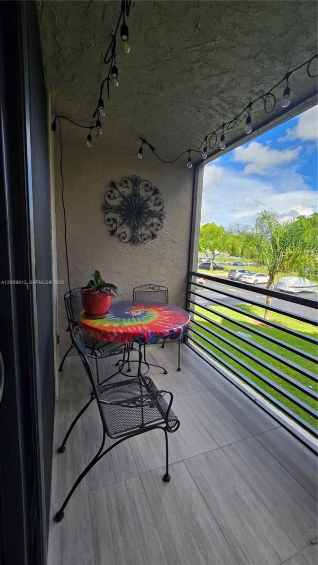 1101 Colony Point Cir, Unit 218, Pembroke Pines, FL 33026 Photo