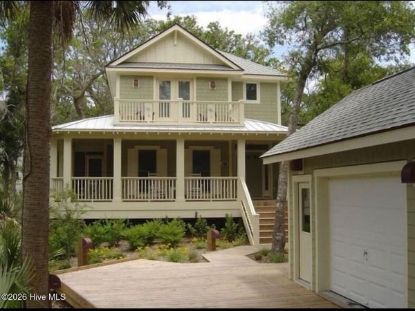2 Sandwich Tern Trail, Bald Head Island, NC 28461