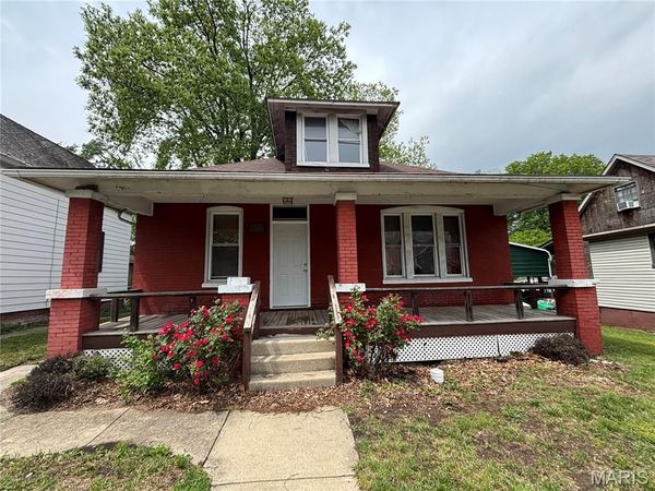 729 Lebanon Avenue , Belleville, IL 62221