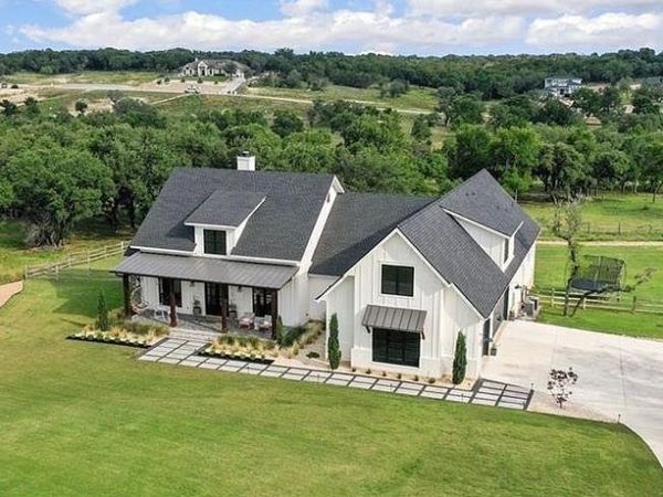 212 San Gabriel Hideaway CV, Liberty Hill, TX 78642