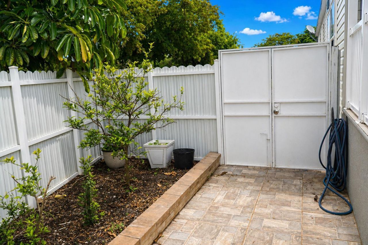 620 NW 215th Avenue, Pembroke Pines, FL 33029 Photo