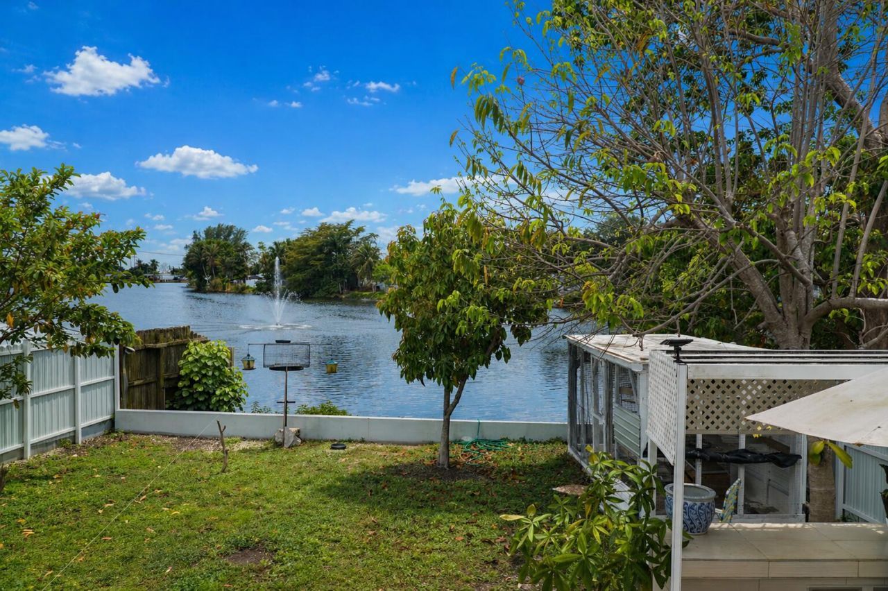 620 NW 215th Avenue, Pembroke Pines, FL 33029 Photo