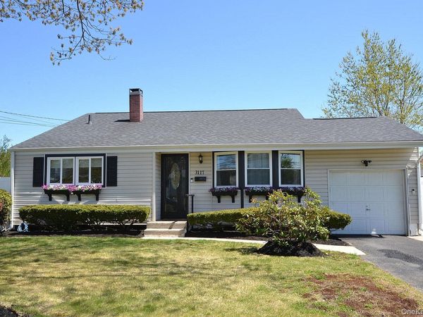 3117 Newport Avenue , Medford, NY 11763