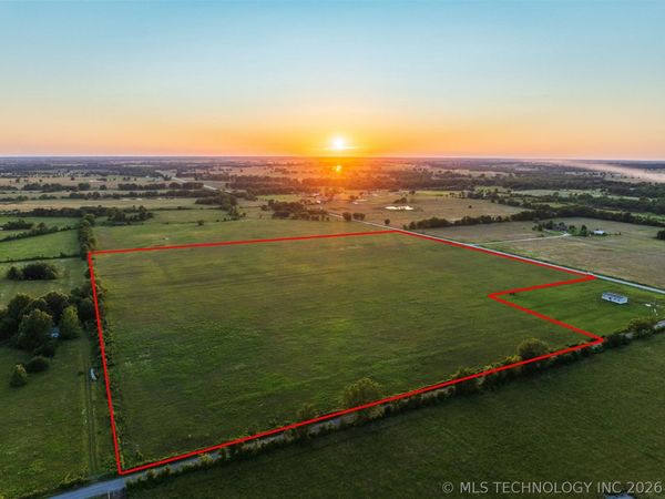 02 Old Highway 10 , Miami, OK 74354