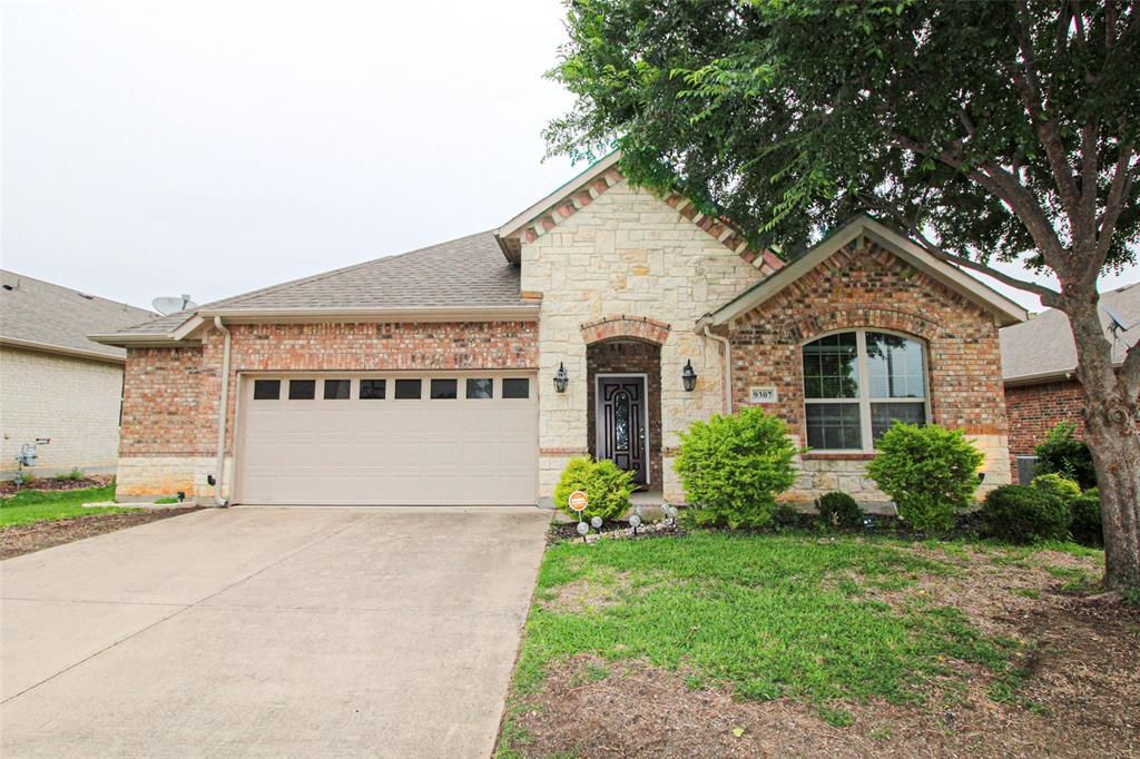 9307 Water Oak Court, Arlington, TX 76002 Main Photo