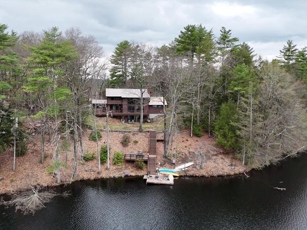 74 Perry, Athol, MA 01331