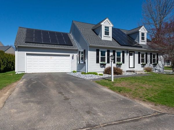 26 Juniperwood Dr, Haverhill, MA 01832