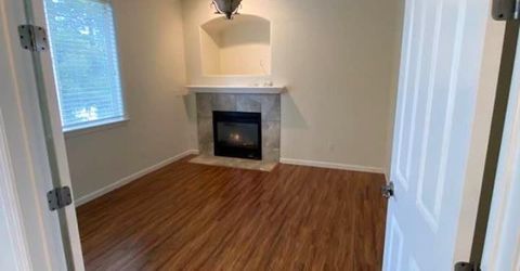 379 John Kamps Way, Ripon, CA 95366 Photo