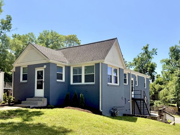 1010 Carolyn Ave, Nashville, TN 37216