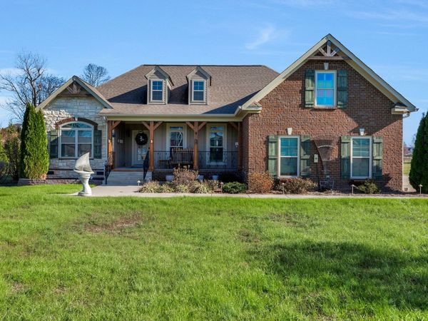 3043 Cross Gate Ln , Columbia, TN 38401