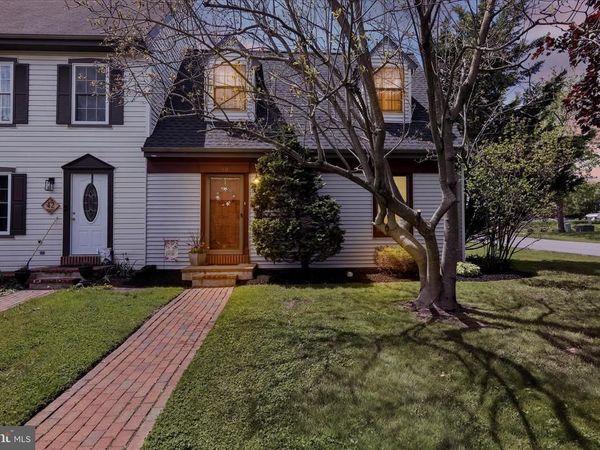 40 CARRIAGE HOUSE DRIVE, WILLOW STREET, PA 17584