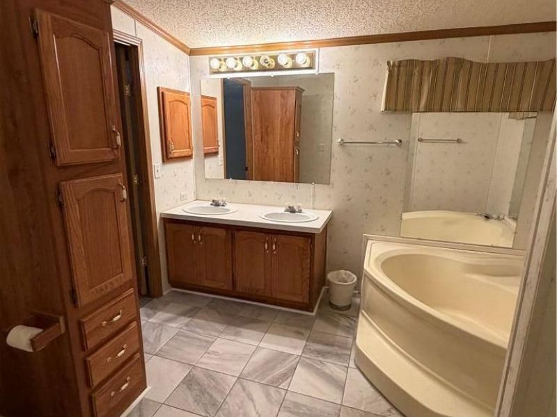 12209 Hartford Avenue, Medway, OH 45341 Photo 11