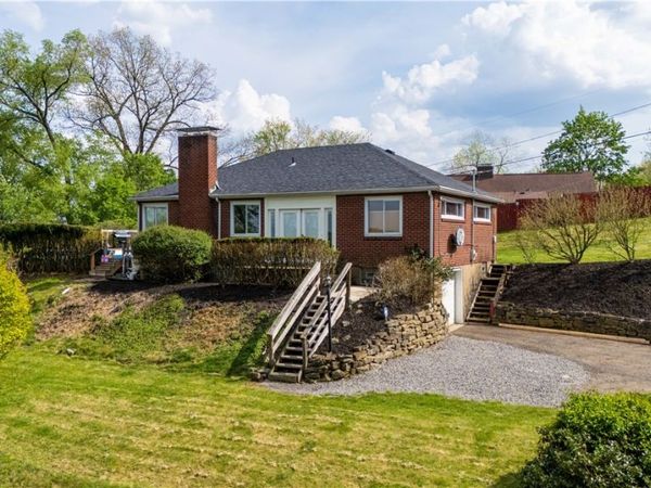 105 Parkview Road, Pittsburgh, PA 15237