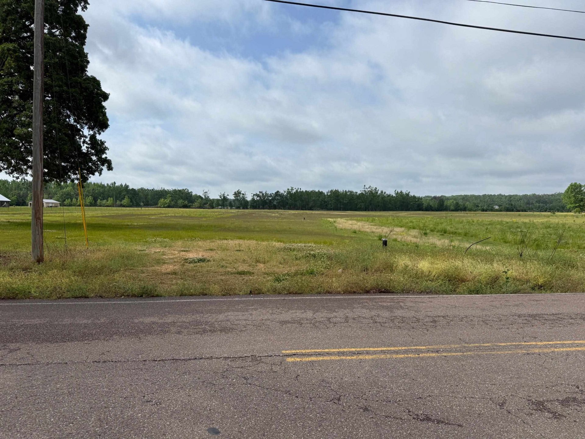 1 Stop Dr, Savannah, TN 38372 Main Photo