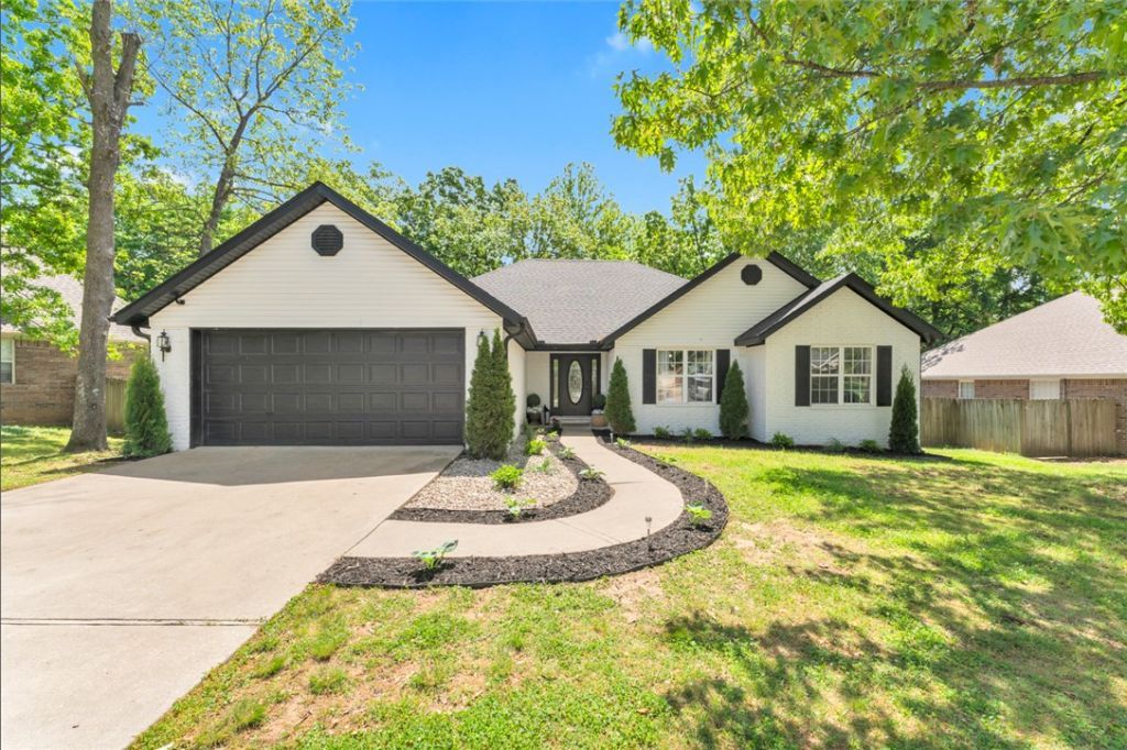 3492 Eaglecrest Circle, Springdale, AR 72762 Main Photo