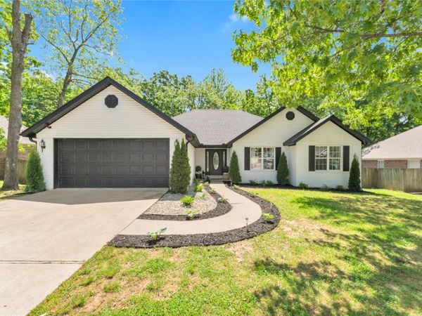 3492 Eaglecrest Circle, Springdale, AR 72762