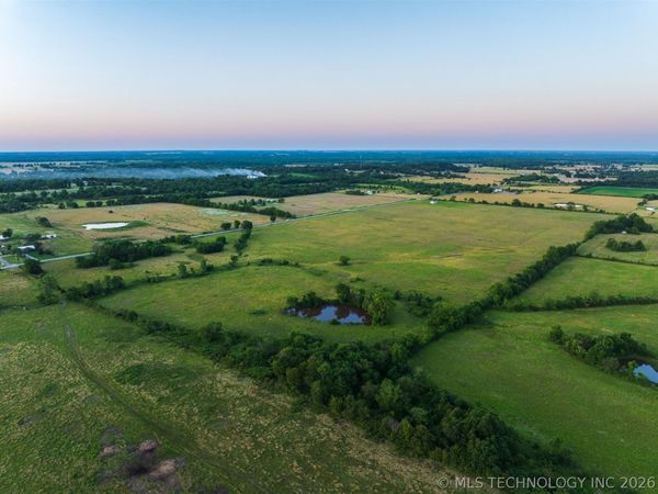 77 Old Highway 10, Miami, OK 74354