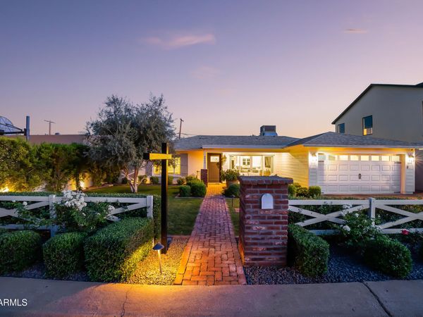 4923 E INDIANOLA Avenue, Phoenix, AZ 85018