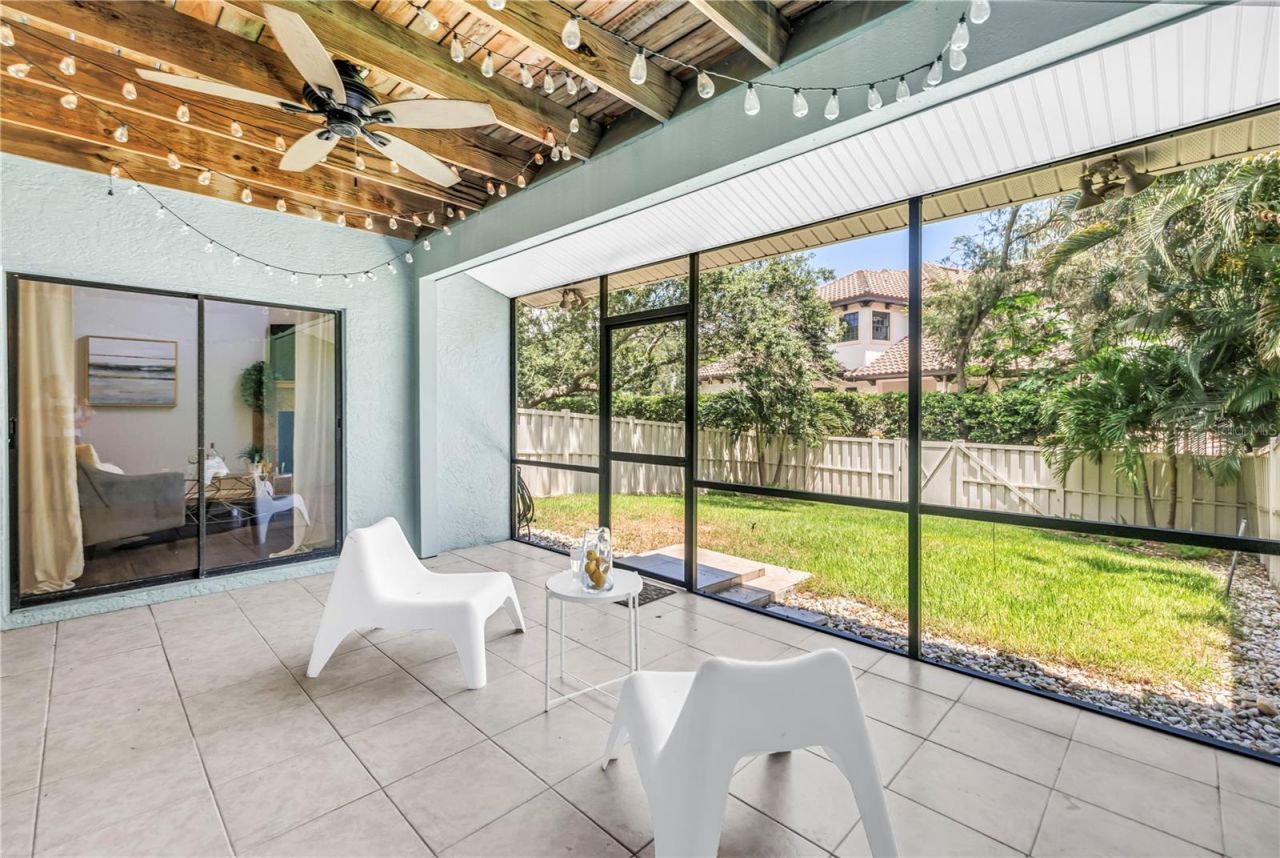 1092 Sanabel Court Ne, Saint Petersburg, FL 33702 Photo